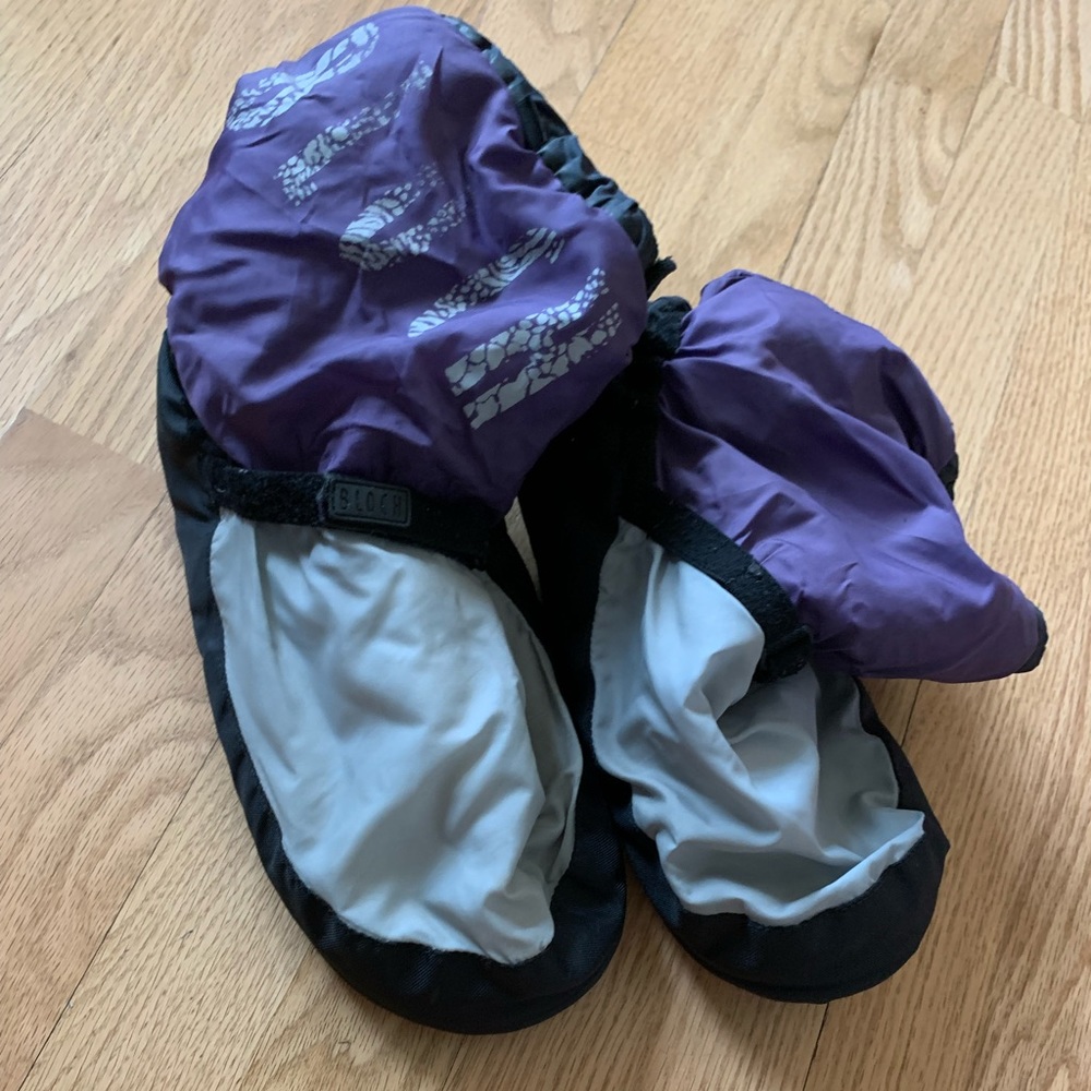 Bloch warmup booties for ballet/dance warmups slippers